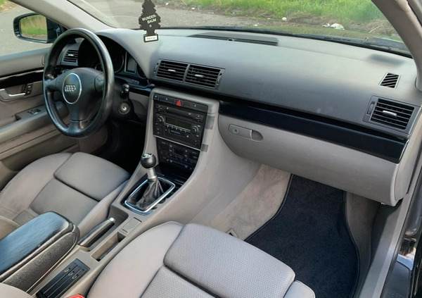 Audi A4 cena 10700 przebieg: 306000, rok produkcji 2001 z Jaworzno małe 106